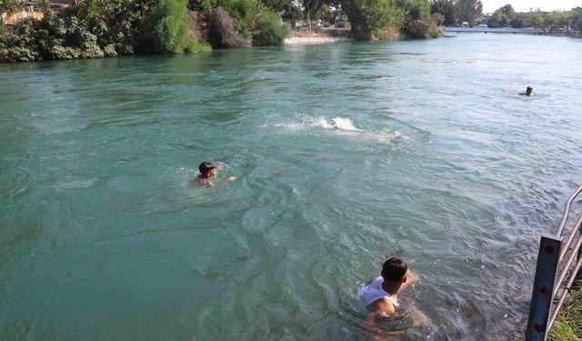 Adana'da çocukların tehlikeli serinliği eylül ayında da sürüyor