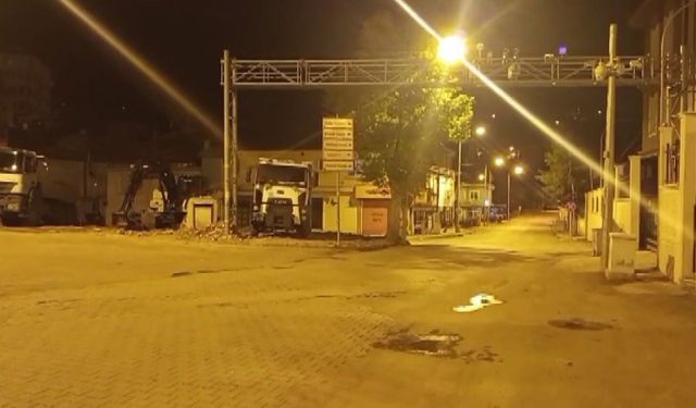 Adana'da deprem 'Uyuyorduk, beşik gibi sallandık'