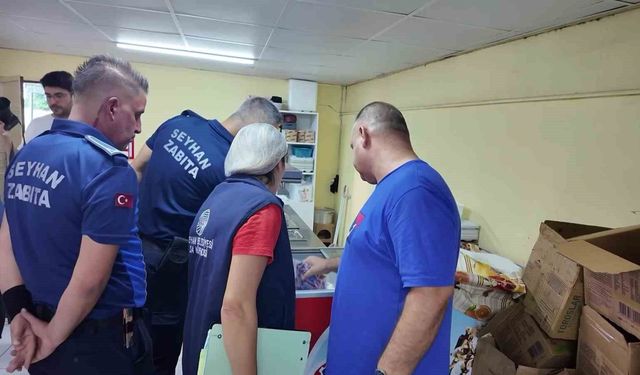 Adana'da okul kantinleri mercek altında: Yasaklı gıdalar tek tek denetlendi
