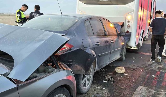 Aksaray'da kum fırtınası zincirleme kazaya neden oldu: 16 yaralı