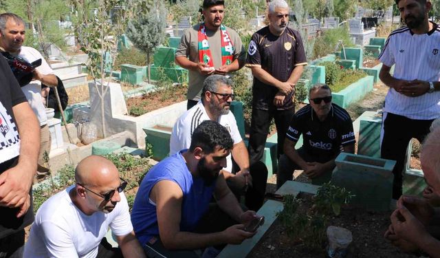 Amed Sportif Faaliyetler ve Beşiktaş taraftar gruplarından maç öncesi Rojin Kabaiş'in mezarına ziyaret