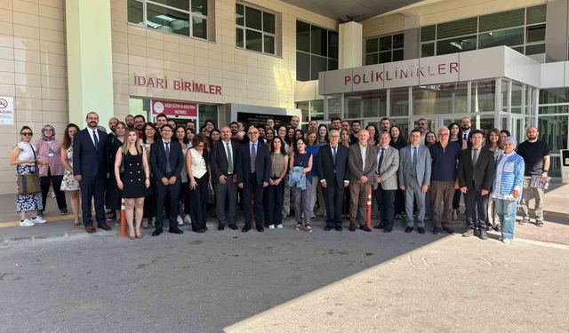 Anestezi uzmanları Niğde'de bir araya geldi