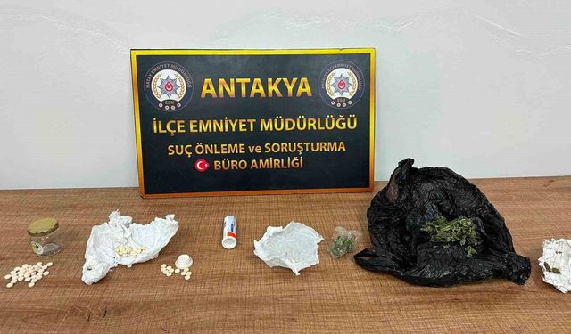 Antakya'da 3 şüpheli uyuşturucuyla yakalandı