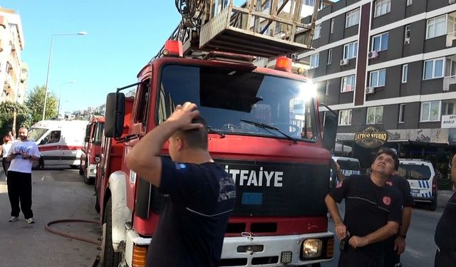 Antalya'da evin mutfağında çıkan yangında evde bulunan 3 kişi dumandan etkilendi