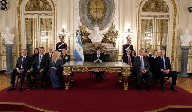 Arjantin'den Falkland Adaları çevresinde petrol projelerinde yer alan şirketlere yaptırım tehdidi