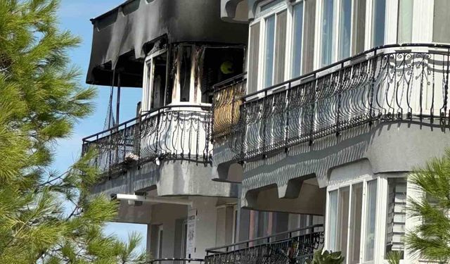 Ayvalık'ta kızgın yağa su dökülünce yangın çıktı