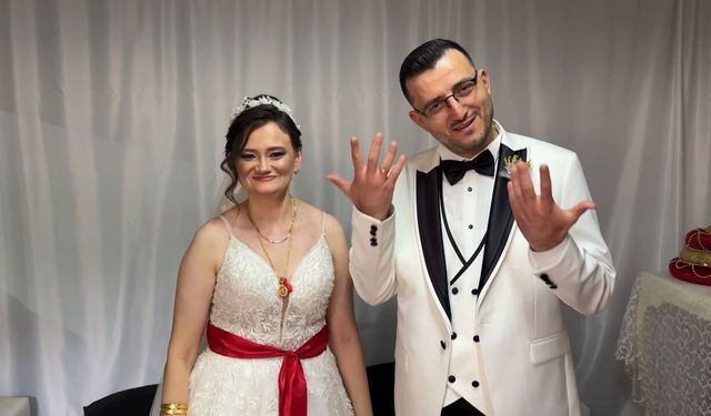 Babaeski'de sevgi engel tanımadı: İşitme ve konuşma engelli çift dünyaevine girdi