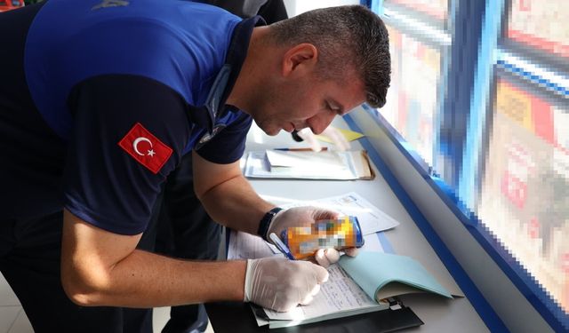 Babaeski'de son kullanma tarihi geçen ürün satan marketlere ceza