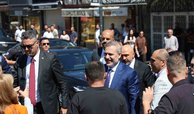 Bakan Fidan Diyarbakır'da: Cuma namazını kılacağı cami önünde yoğun güvenlik önlemi alındı