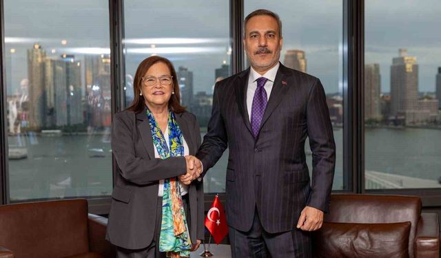 Bakan Fidan, El Salvadorlu mevkidaşı ile görüştü