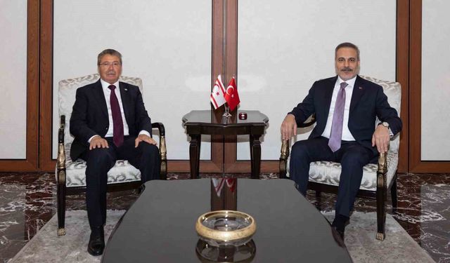 Bakan Fidan, KKTC Başbakanı Üstel ile görüştü