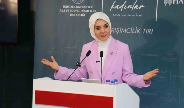 Bakan Göktaş, Hakkari'de kadınlarla buluştu