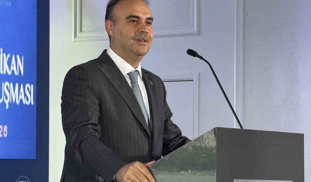 Bakan Kacır: 'Bugünün Türkiye'si dünyanın en büyük 11. savunma sanayi ihracatçısı'