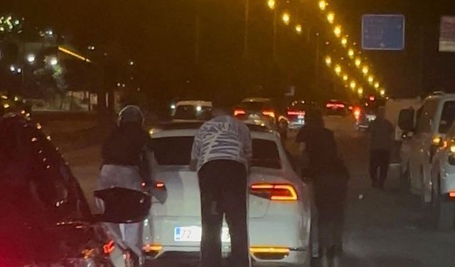 Batman'da gençlerin tehlikeli paten yolculuğu