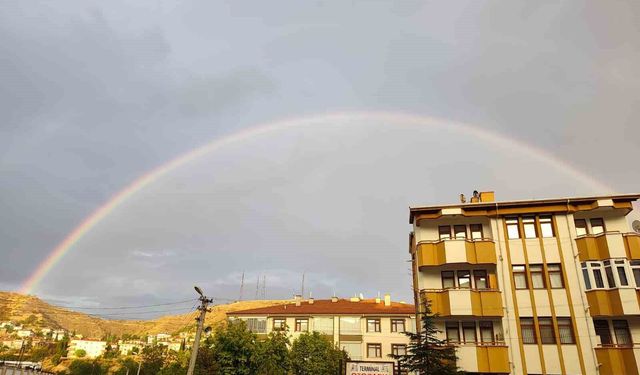 Beypazarı semaları gökkuşağı ile renklendi