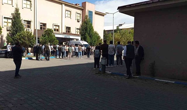 Bingöl'de kafası asansöre sıkışan öğrenci yaralandı