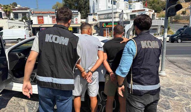 Bodrum'da kırmızı bültenle aranan şüpheli sahte kimlikle yakalandı