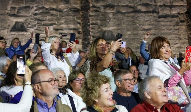 Bodrum'da Zeki Müren'in 30. ölüm yıl dönümünde anma konseri