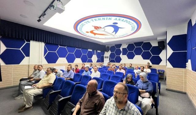 Bozkır'da okul müdürleri yeni eğitim yılı için bir araya geldi