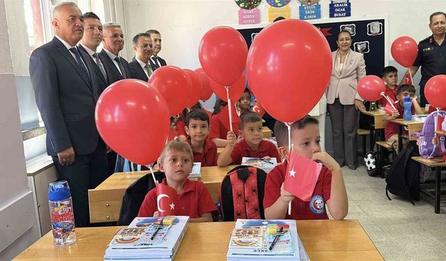 Burdur'da yeni eğitim öğretim yılı başladı: 41 bin 943 öğrenci ders başı yaptı
