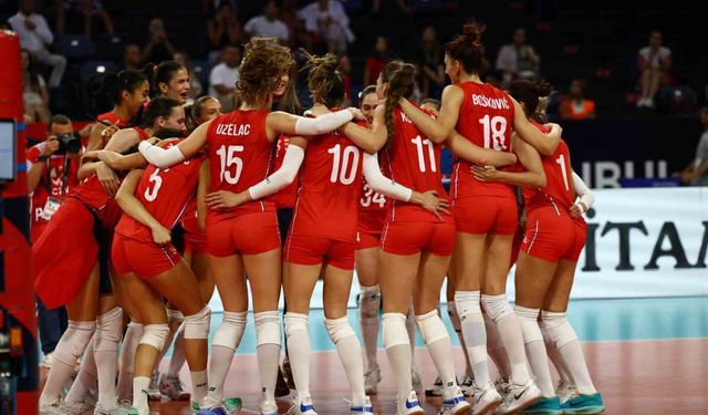 CEV Avrupa Şampiyonası'nda bronz madalya Sırbistan'ın oldu
