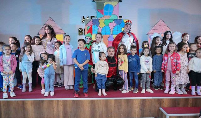 Çocuklar şenlikte sanatla ve eğlenceyle buluştu