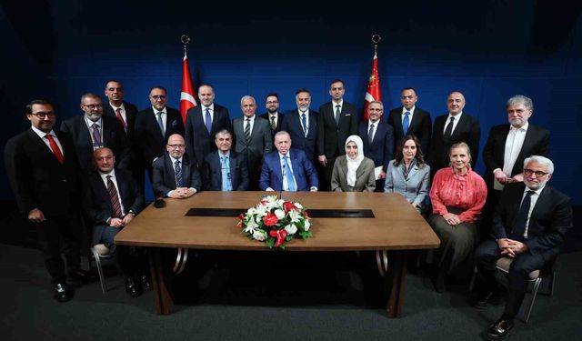 Cumhurbaşkanı Erdoğan, New York'ta gazetecilerle bir araya geldi