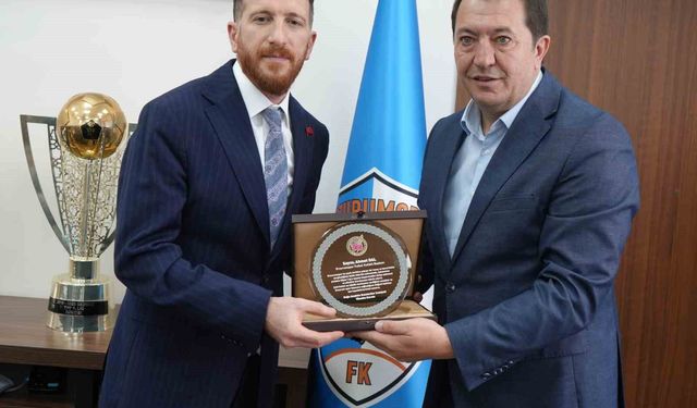 DAGC'den Erzurumspor Başkanı Ahmet Dal'a başarı plaketi