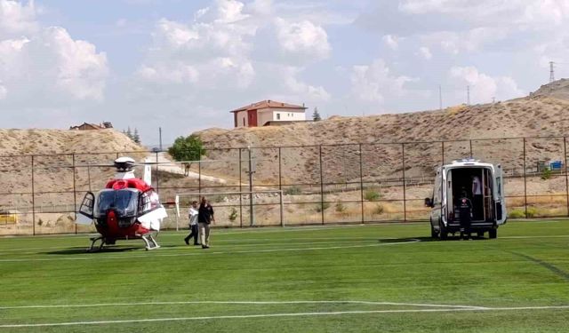 Darende'de 97 yaşındaki hasta hava ambulansıyla Malatya'ya sevk edildi