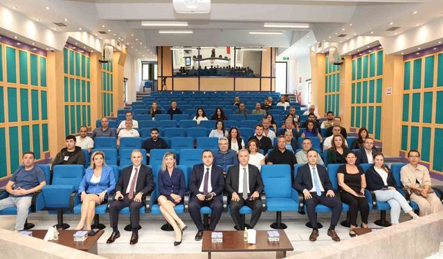 Denizli OSB'de ihracat süreçlerine yönelik finansman ve risk yönetimi çözümleri ele alındı