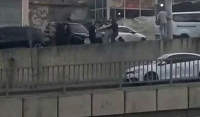 Diyarbakır'da 3 kişinin öldüğü silahlı kavga anı kamerada