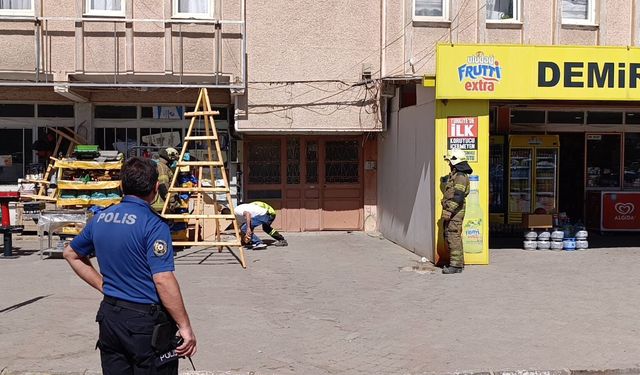 Doğalgaz borusundaki sızıntı paniğe sebep oldu: 6 katlı apartman tedbir amaçlı tahliye edildi
