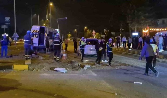 Düğün dönüşü feci kaza: 21 yaralı!