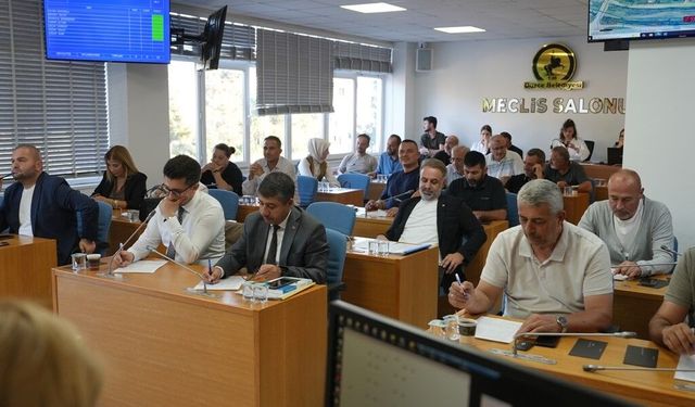Düzce Belediye meclisi 21 gündem maddesini karara bağlandı