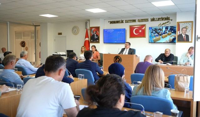 Düzce Belediye Meclisi 30 gündem maddesini görüştü