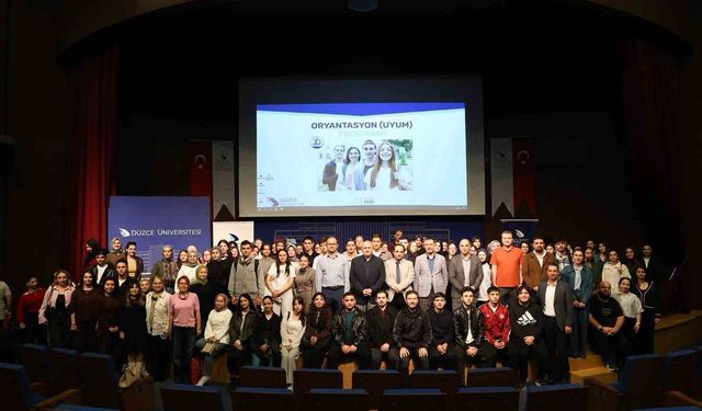 Düzce Üniversitesi'nde akademik yıl oryantasyon programları gerçekleştirildi