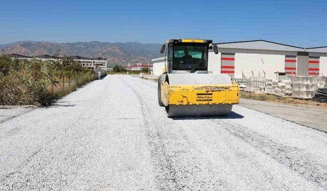 Efeler Belediyesi'nden ASTİM ve Tepecik'e 15 bin metrekare asfalt