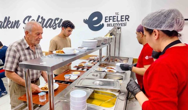 Efeler'de Kent Lokantası vatandaşın sofrasına destek oluyor