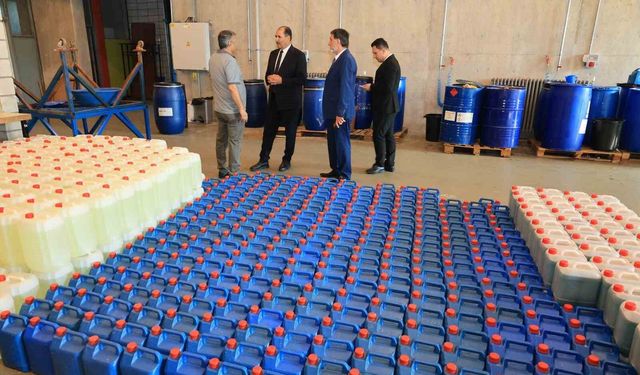 Elazığ'daki Gazi MTAL günlük 10 ton temizlik malzemesi üretiyor