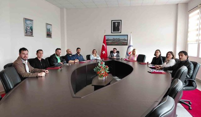 Emet MYO'da 2026-2027 eğitim yılı hazırlıkları değerlendirildi