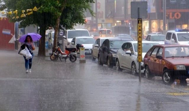 Erzincan ve Bayburt'ta öğleden sonra sağanak bekleniyor