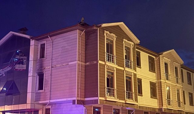 Erzincan'da apartman dairesinde yangın paniğe neden oldu