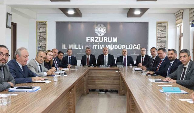 Erzurum'da eğitim zirvesi