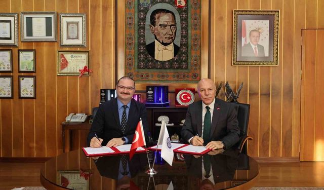 Erzurum'un kültürel ve bilimsel vizyonuna katkı sunacak iş birliği için imzalar atıldı