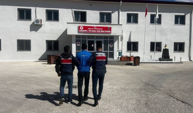 Eskişehir'de 47 yıl hapis cezası ile aranan şahıs yakalandı