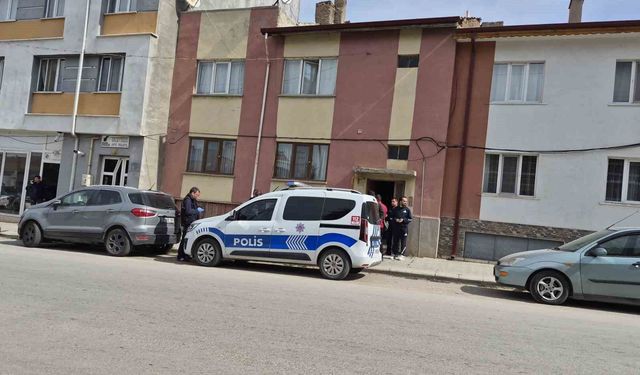 Eskişehir'de 52 yaşındaki adam merdivenin altında ölü bulundu