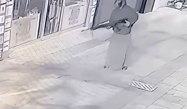 Etek giyip iş yeri kurşunladılar, polis ekiplerinden kaçamadılar
