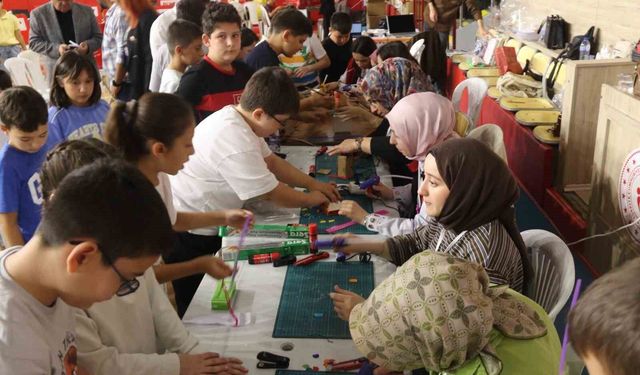 Geleceğin teknoloji yıldızları 'DENEYAP' sınavında ter döktü