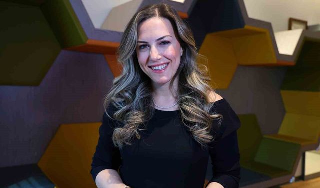 Hamilelere yaz beslenmesi uyarısı: 'Susamayı beklemeden su için'