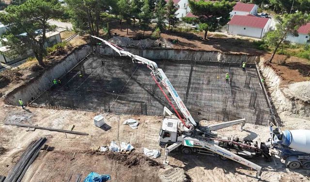 HBB, Belen'de yarı olimpik yüzme havuzunun temelini attı